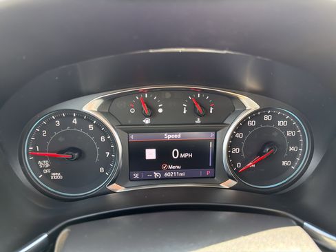 Used 2023 Chevrolet Equinox Premier AWD/4WD image 18