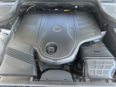 Used 2025 Mercedes-Benz GLE 450 4MATIC image 9