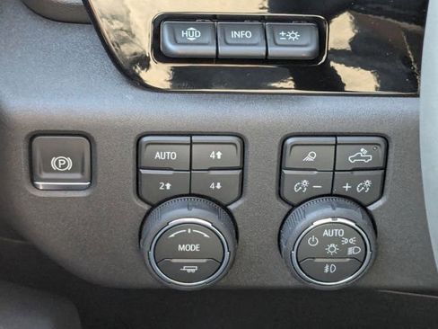 New 2026 Chevrolet Silverado 1500 LTZ w/ LTZ Premium Package image 18