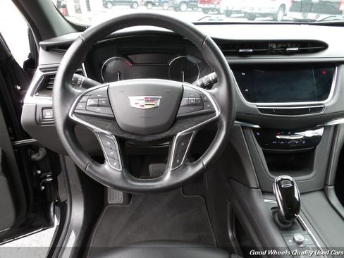 Used 2020 Cadillac XT5 Premium Luxury AWD/4WD image 15