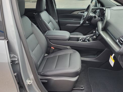 New 2026 Chevrolet Traverse LT image 10