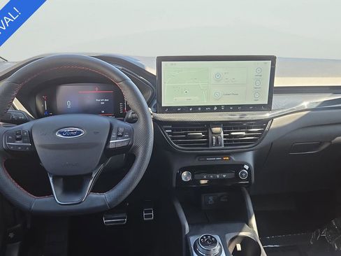 Used 2023 Ford Escape ST-Line w/ Tech Pack #1 AWD/4WD image 9