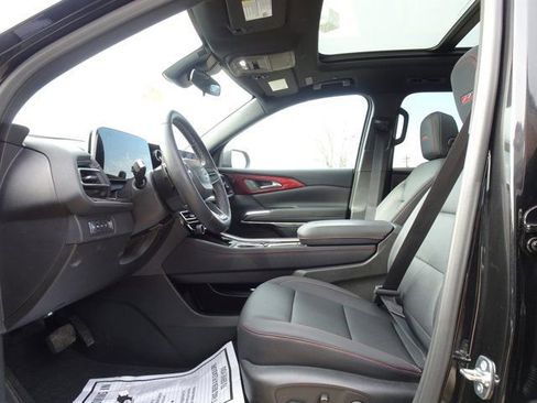 Certified 2025 Chevrolet Traverse Z71 w/ Driver Confidence Package image 8