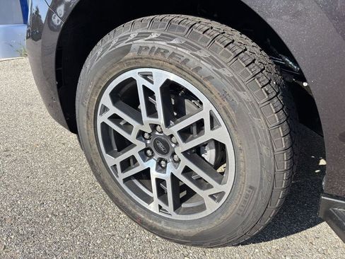 New 2025 Ford Expedition Active image 10