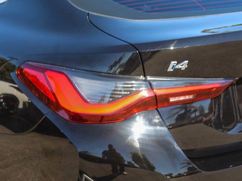 Certified 2025 BMW i4 eDrive40 w/ M Sport Package image 7