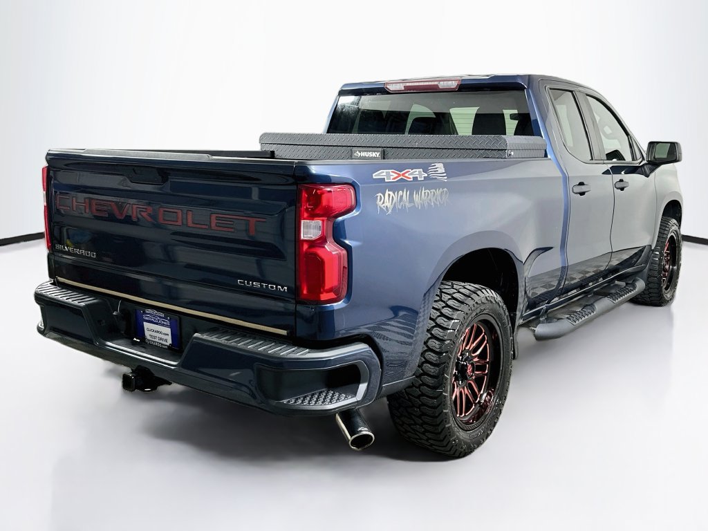Used 2020 Chevrolet Silverado 1500 Custom w/ Custom Value Package AWD/4WD image 7