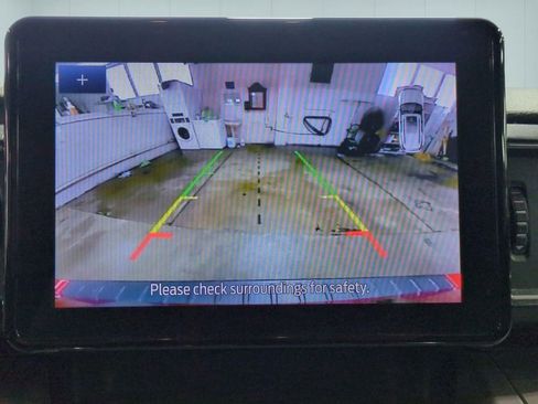 Used 2023 Ford Explorer XLT w/ Equipment Group 202A image 24