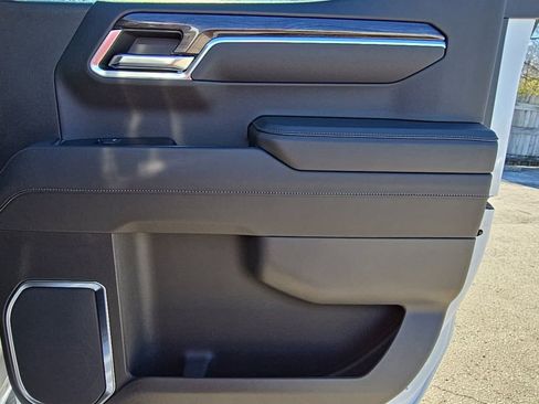 Certified 2025 Chevrolet Silverado 1500 LTZ w/ LTZ Premium Package image 31