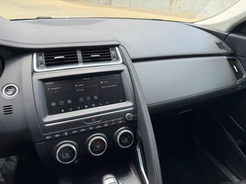Used 2019 Jaguar E-PACE S AWD/4WD image 17