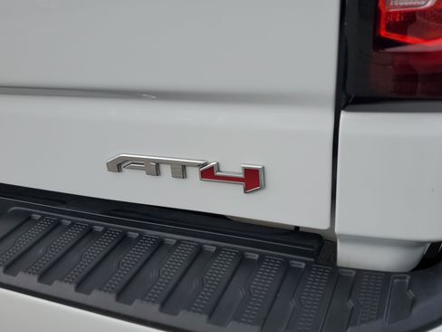 Used 2020 GMC Sierra 1500 AT4 w/ AT4 Premium Package AWD/4WD image 37