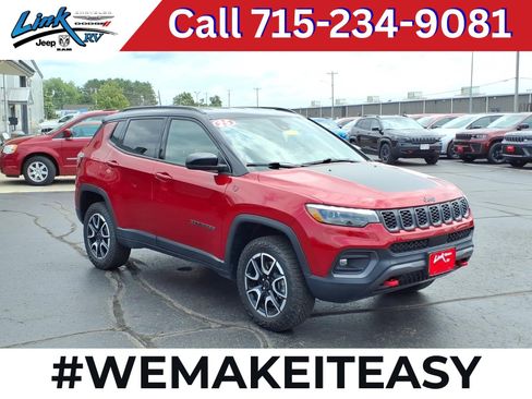 Used 2025 Jeep Compass Trailhawk w/ Trailhawk Elite Group AWD/4WD image 1