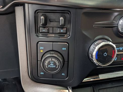 Certified 2023 Ford F150 Platinum w/ FX4 Off-Road Package AWD/4WD image 30