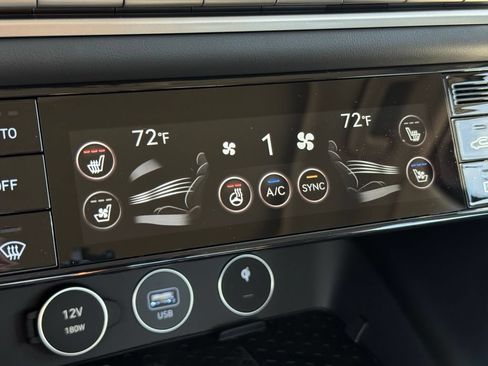 Used 2026 Genesis G70 2.5T Prestige RWD image 33
