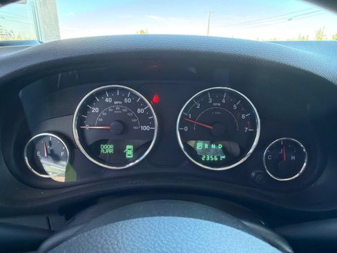 Used 2016 Jeep Wrangler Sport w/ Quick Order Package 24S AWD/4WD image 17
