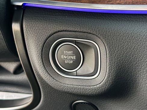 Certified 2025 Mercedes-Benz GLE 450e 4MATIC image 17