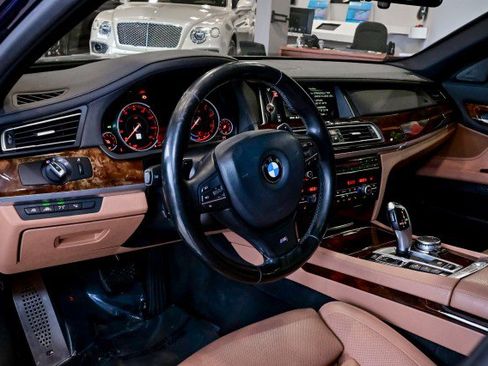 Used 2015 BMW 740Li xDrive image 13