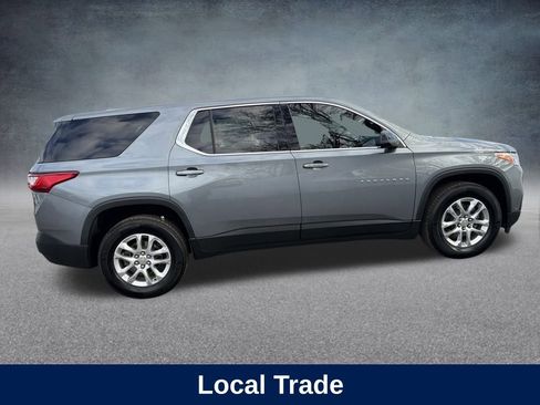 Used 2021 Chevrolet Traverse LS image 7