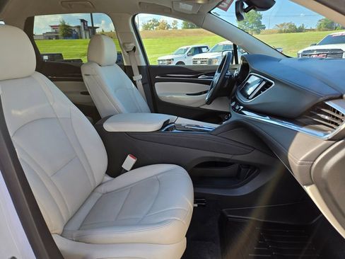 Used 2023 Buick Enclave Essence w/ Experience Buick Package FWD image 21