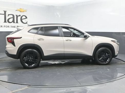 New 2026 Chevrolet Trax ACTIV w/ Driver Confidence Package FWD image 15
