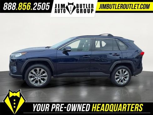 Used 2021 Toyota RAV4 XLE Premium AWD/4WD image 20