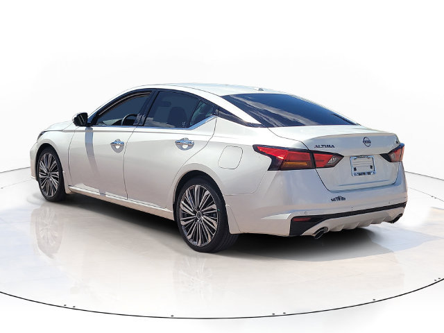 Used 2024 Nissan Altima 2.5 SL FWD image 7