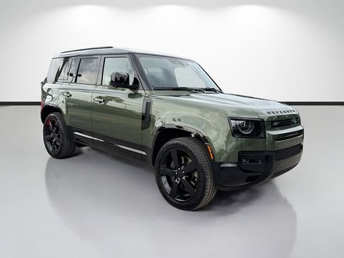 New 2026 Land Rover Defender 110 X-Dynamic SE AWD/4WD image 7