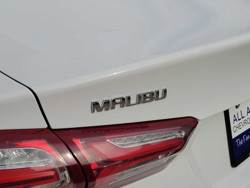 Used 2024 Chevrolet Malibu LT FWD image 11