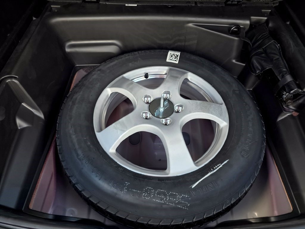 New 2025 Jeep Grand Cherokee Altitude RWD image 36