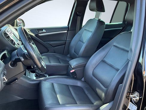 Used 2016 Volkswagen Tiguan R-Line image 25