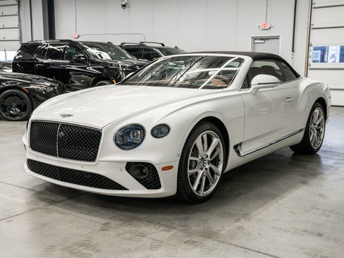Used 2024 Bentley Continental GT Mulliner AWD/4WD image 46