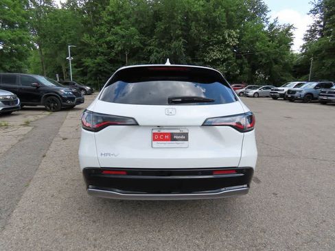 New 2026 Honda HR-V EX-L image 5