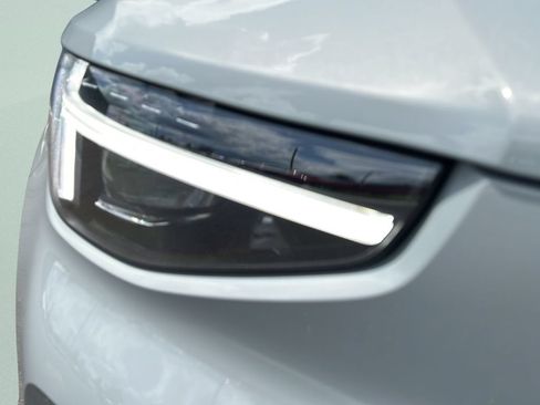 New 2026 Volvo XC40 B5 Ultra AWD/4WD image 26