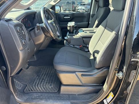 Used 2020 Chevrolet Silverado 1500 Custom w/ Custom Value Package image 6