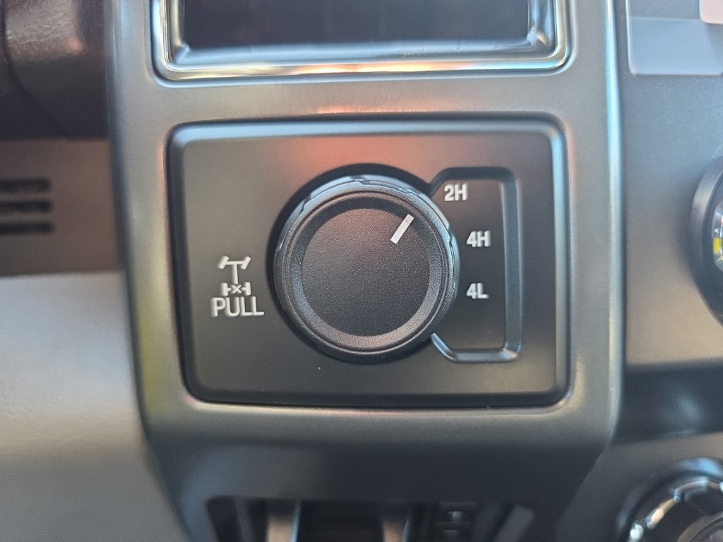 Used 2021 Ford F250 XLT w/ XLT Premium Package AWD/4WD image 37