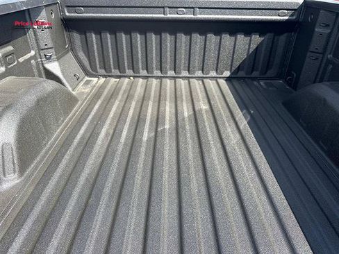 Used 2024 GMC Sierra 1500 SLT AWD/4WD image 8