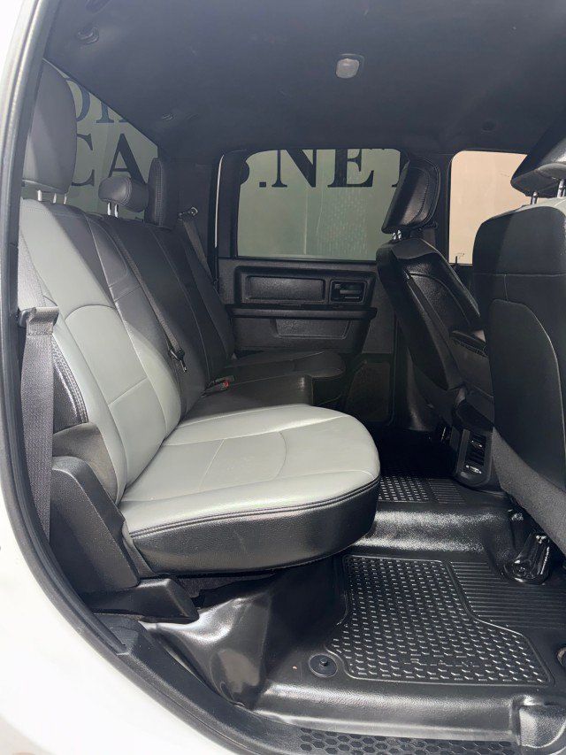 Used 2023 RAM 2500 Tradesman w/ Chrome Appearance Group AWD/4WD image 31