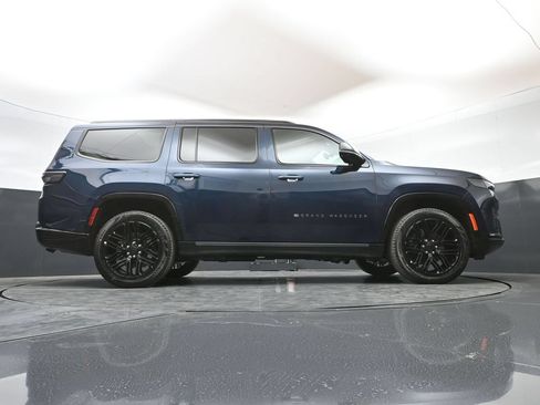 New 2026 Jeep Grand Wagoneer Limited AWD/4WD image 57