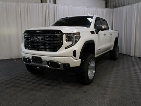 Used 2025 GMC Sierra 1500 Denali Ultimate image 26