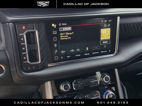 Used 2022 GMC Yukon XL Denali AWD/4WD image 12