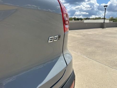 New 2026 Volvo XC40 B5 Plus w/ Protection Package Premier image 37