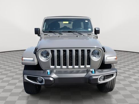 Used 2023 Jeep Wrangler Unlimited Sahara w/ Cold Weather Group AWD/4WD image 2