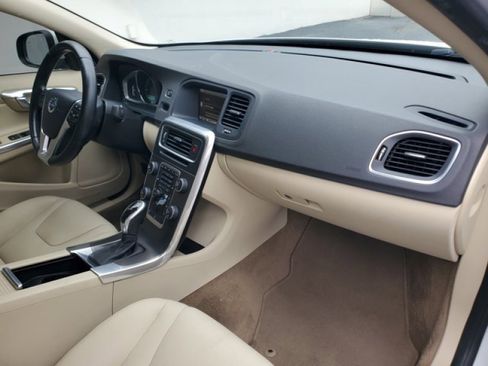 Used 2015 Volvo S60 T5 Premier image 33