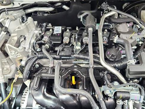 Certified 2025 Nissan Kicks SR image 35