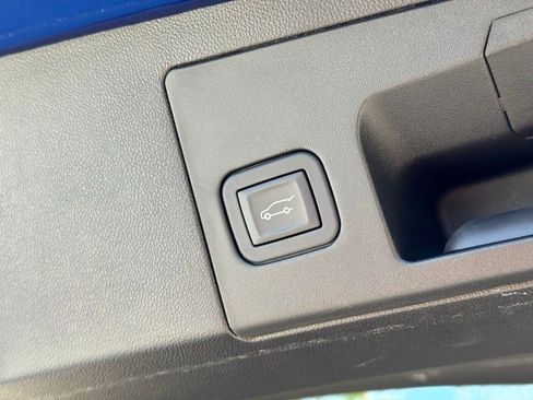 Certified 2025 Cadillac XT5 Premium Luxury image 26