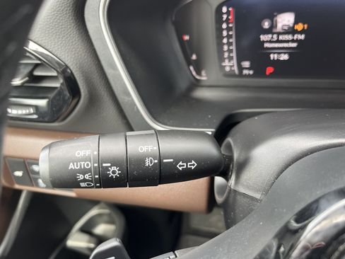 Used 2024 Honda Pilot Elite image 23