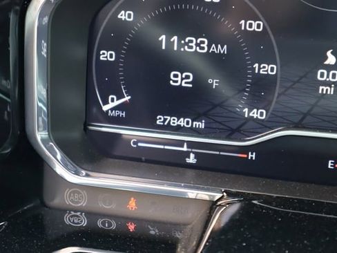 Used 2024 GMC Sierra 1500 SLT RWD image 10