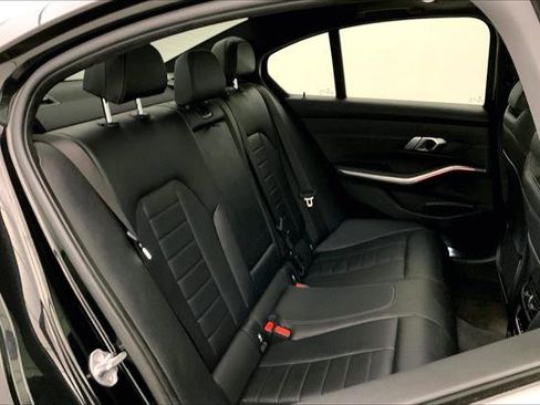 Used 2019 BMW 330i xDrive Sedan w/ Premium Package image 15
