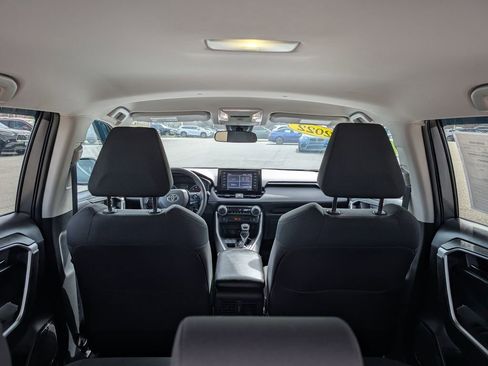 Used 2022 Toyota RAV4 LE AWD/4WD image 14