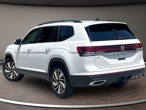 Used 2025 Volkswagen Atlas SE FWD image 11