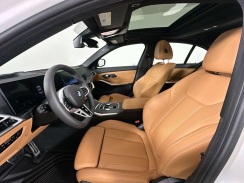 New 2026 BMW 330i xDrive Sedan w/ M Sport Package AWD/4WD image 32